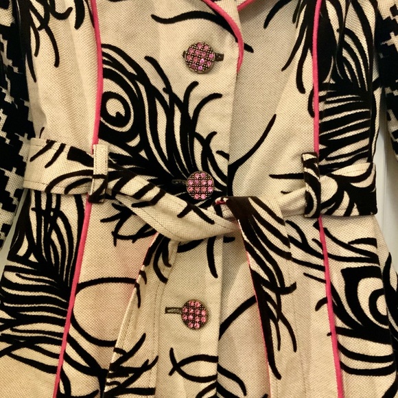 NWOT, 3 Sisters coat w/ beautiful crystal pink. Pristine condition! - Picture 3 of 7